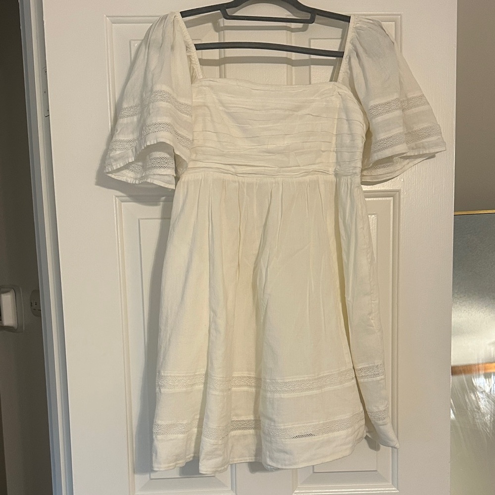 Abercrombie & Fitch white sun dress